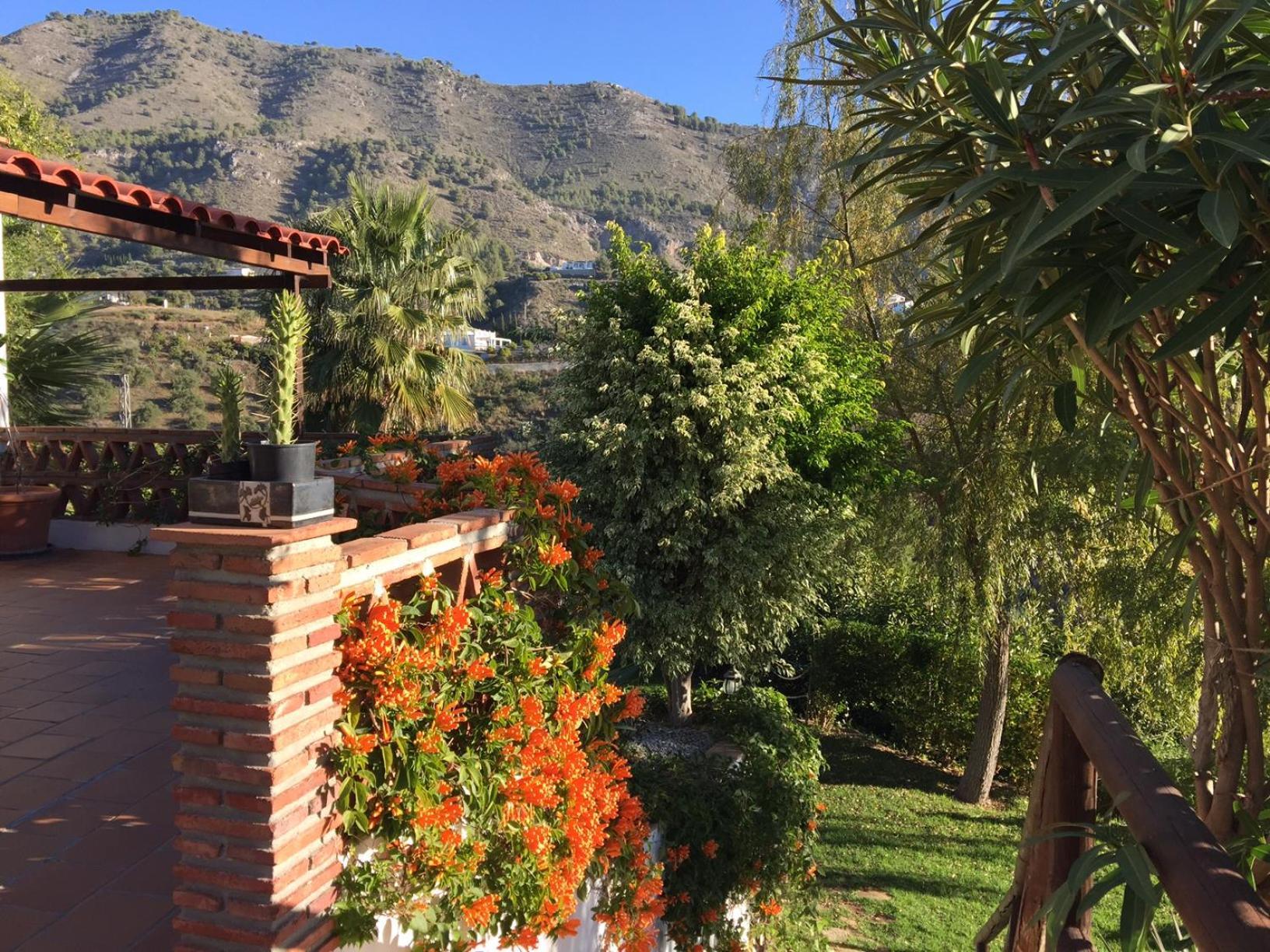 Casa Rural Alqueria Del Duende Frigiliana Luaran gambar